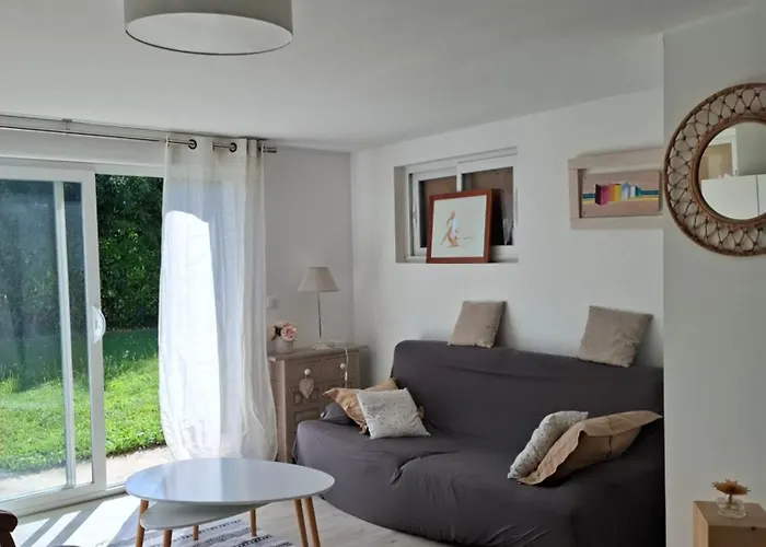 Appartement Au Rez-De-Chaussee D\'Une Maison