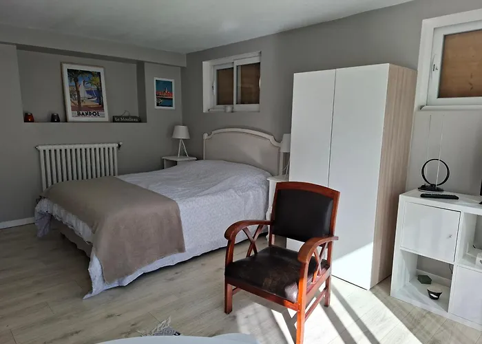 Appartement Au Rez-De-Chaussee D\'Une Maison